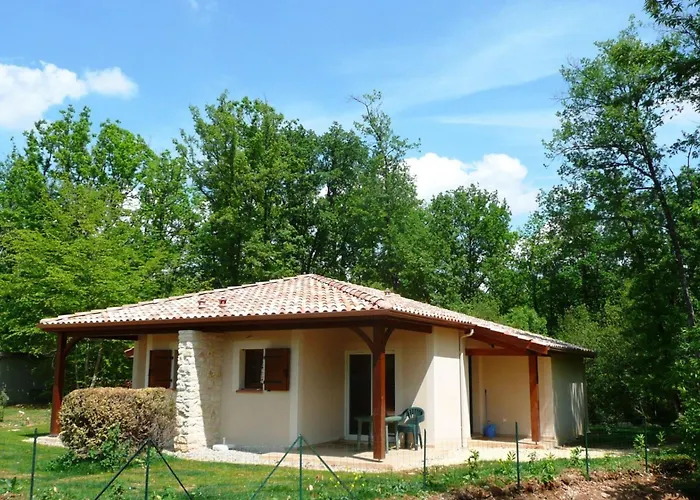 Domaene Mit Jacuzzi By Interhome 別荘 *