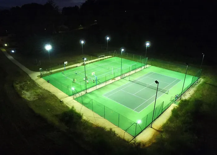 別荘 Domaene Mit Jacuzzi By Interhome *