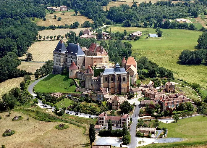 Domaene Mit Jacuzzi By Interhome * Gavaudun